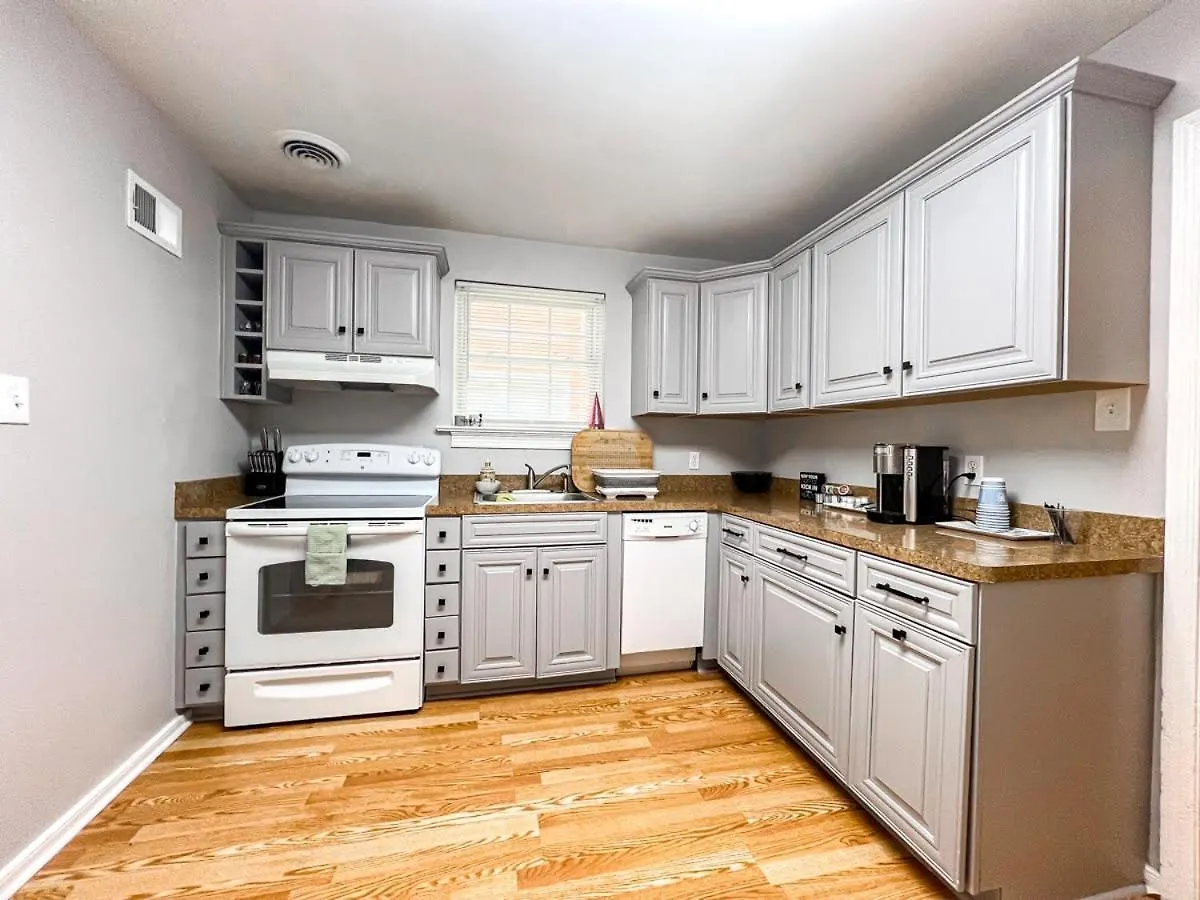 Charming 3Br Apartment In The Heart Of 리치먼드 0*,  미국