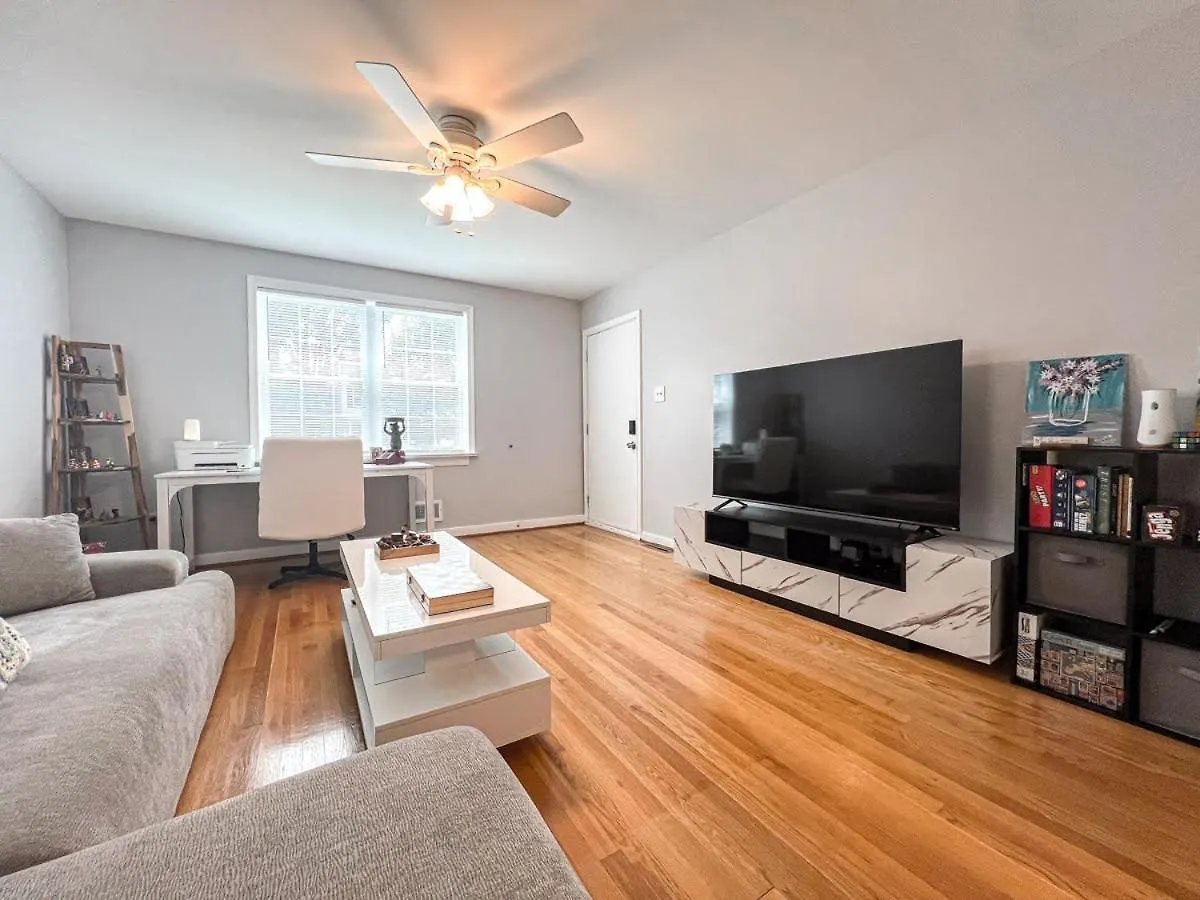 Charming 3Br Apartment In The Heart Of 리치먼드 0*,  미국